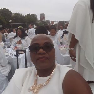 Meet your Posher, Rebecca